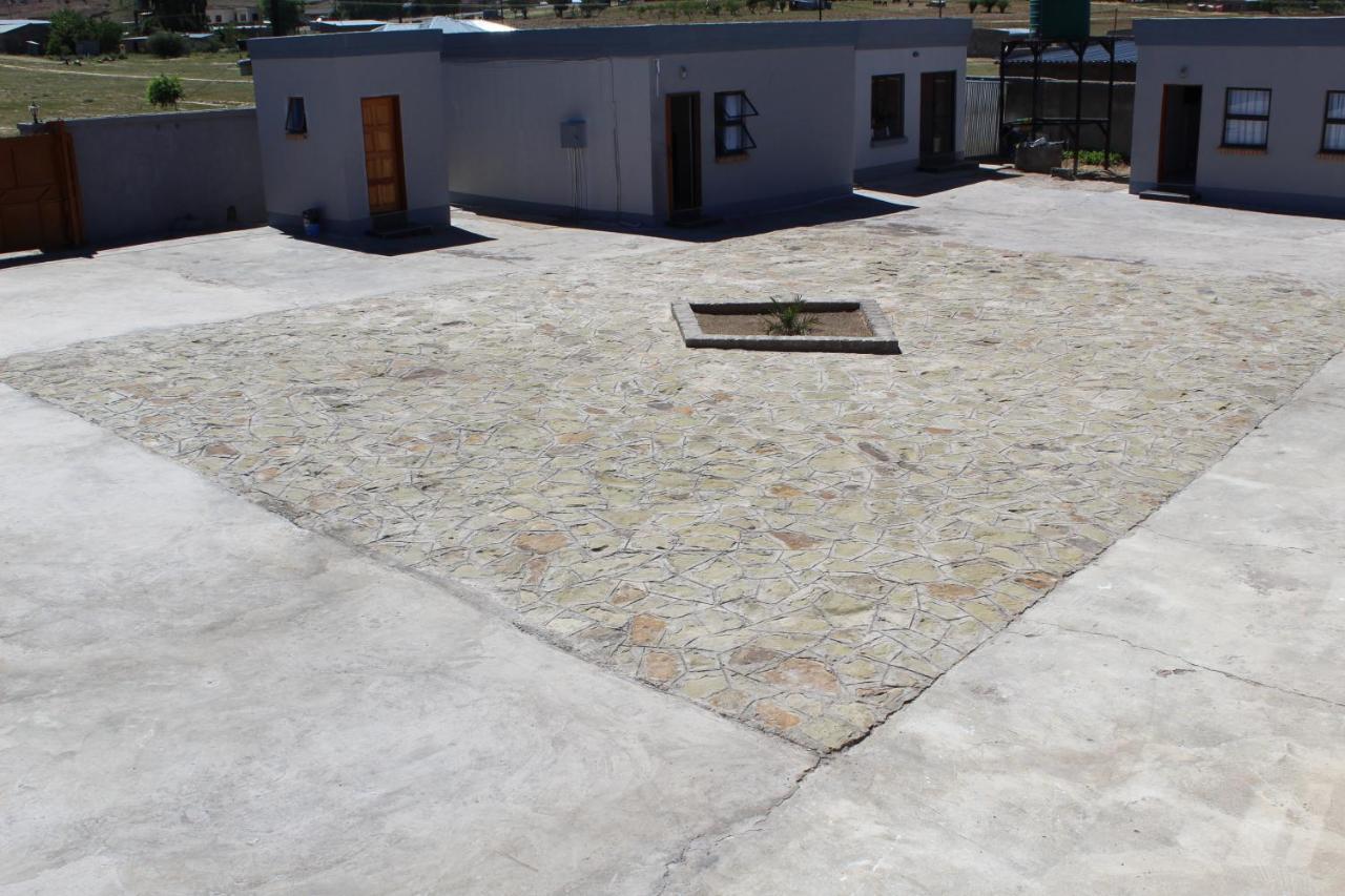 Davilla Guest House Mazenod Exterior photo