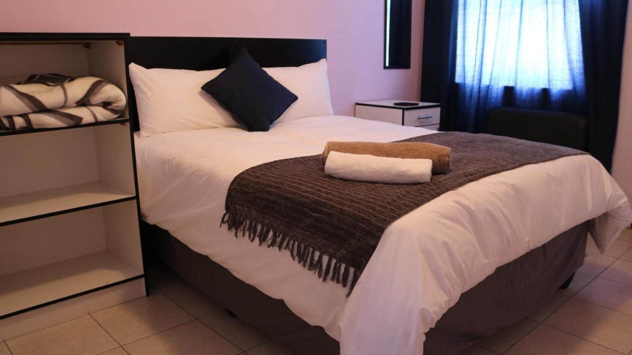 Davilla Guest House Mazenod Exterior photo