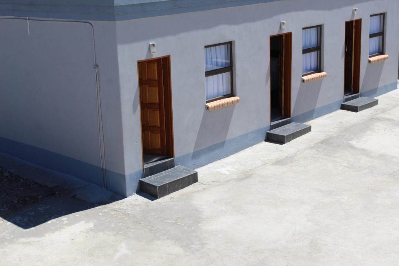 Davilla Guest House Mazenod Exterior photo